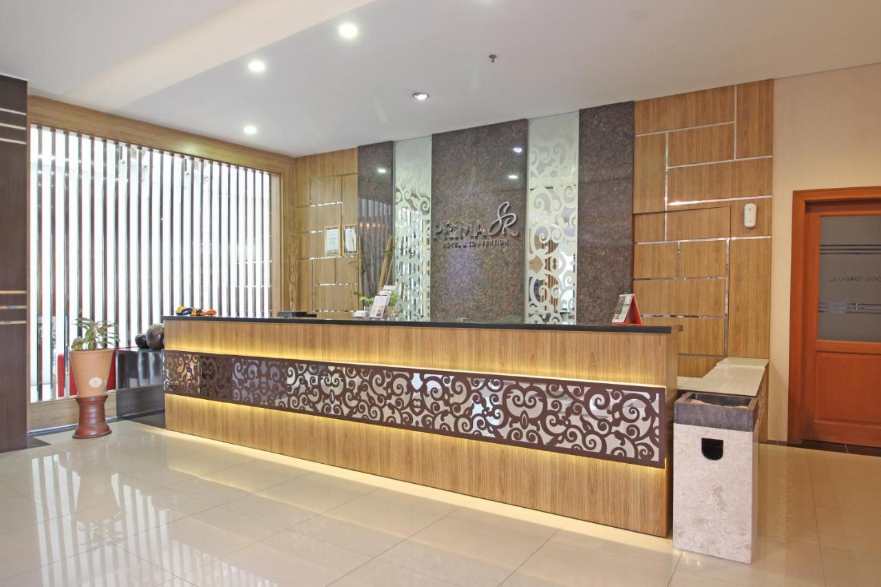 Reddoorz Premium Near Sleman City Hall Yogyakarta Exterior foto